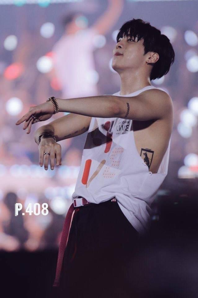 Lộ hình ảnh cuối cùng có phần bất thường của Jonghyun tại cửa hàng tiện lợi trước khi tự tử - 6