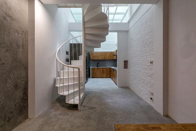 nam tit trong ngo nho o thu do, can nha ong van dep, sang, dang hoc hoi - 4