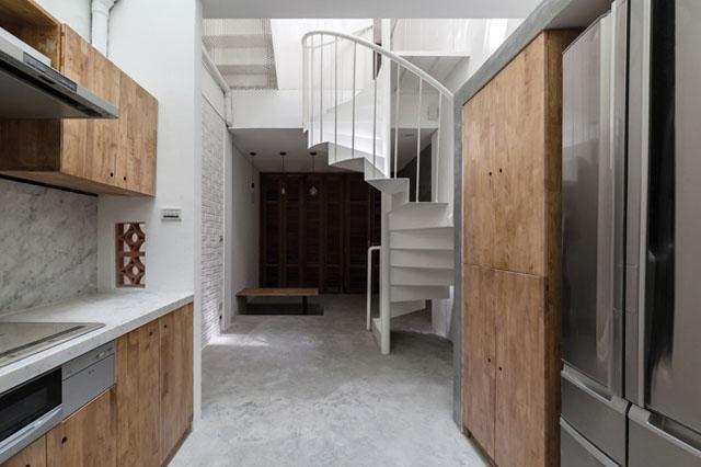 nam tit trong ngo nho o thu do, can nha ong van dep, sang, dang hoc hoi - 6