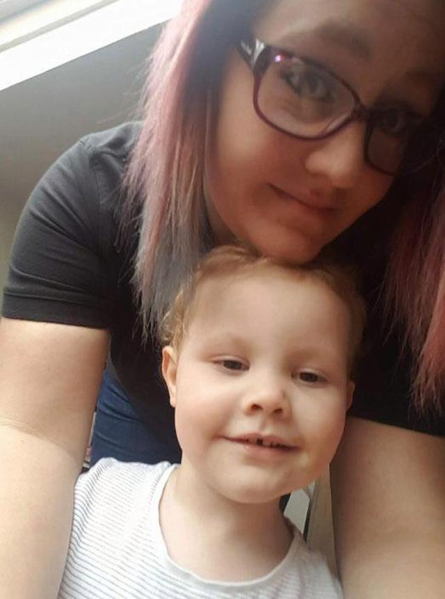 Thử thai âm tính, mẹ bất ngờ sinh con trong nhà vệ sinh nhưng con chỉ sống được 16 ngày - 1