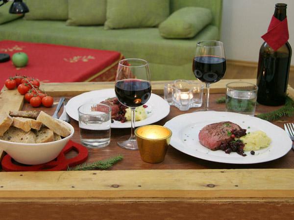 20 bữa ăn Giáng sinh ở các nước trên thế giới, có nước đơn sơ bất ngờ - 1