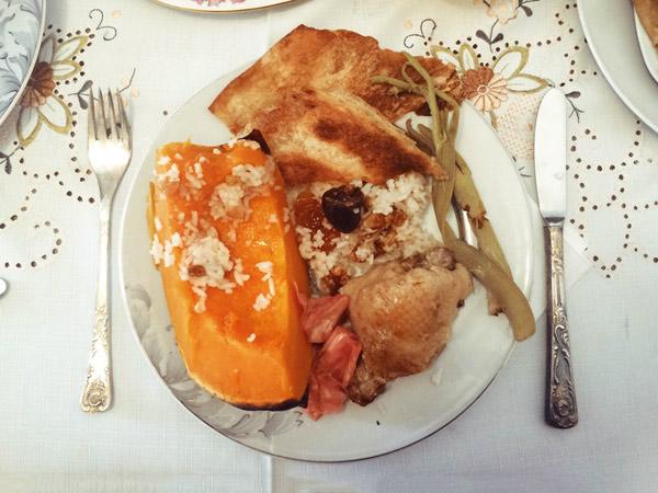 20 bữa ăn Giáng sinh ở các nước trên thế giới, có nước đơn sơ bất ngờ - 11