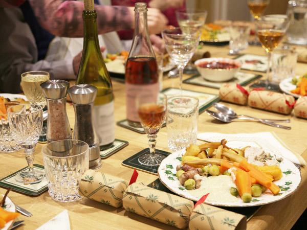 20 bữa ăn Giáng sinh ở các nước trên thế giới, có nước đơn sơ bất ngờ - 12