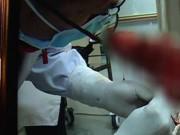 Tin tức - Ngâm chân nước nóng giữa trời đông lạnh, người đàn ông phải cắt cụt bàn chân