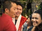 Làng sao - Phương Vy "lấy nước mắt" khán giả bằng món quà Giáng sinh "có một không hai" tặng bố