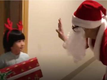 Màn hỏi đáp bá đạo của ông già Noel Duy Mạnh và con trai khiến fan cười té ghế