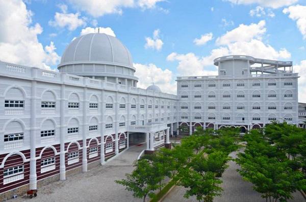 dan mang phat sot voi truong dai hoc dep nhu "hoc vien phu thuy hogwarts" o hau giang - 6