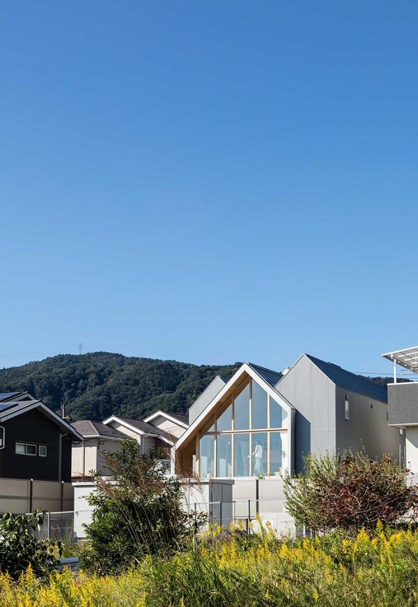 ngam mai khong chan nha go cap 4 dep "rung roi" nho thiet ke toi gian - 4