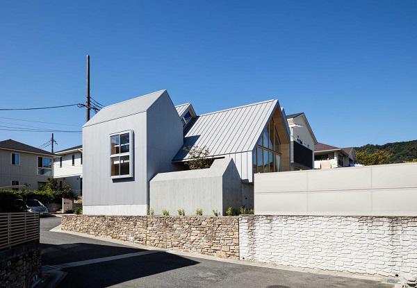 ngam mai khong chan nha go cap 4 dep "rung roi" nho thiet ke toi gian - 3