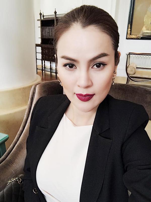 3 hot mom trẻ đẹp, giỏi kiếm tiền, khéo chăm con được nhiều người ngưỡng mộ năm 2017 - 1