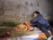 Tin tức - Chuyện về người chị gái quyết không lấy chồng để chăm sóc cho em trai tâm thần