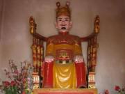Eva tám - Vị vua dồn hết tâm sức bảo vệ vợ khỏi mẹ chồng mưu hại để rồi nhận cái kết đắng