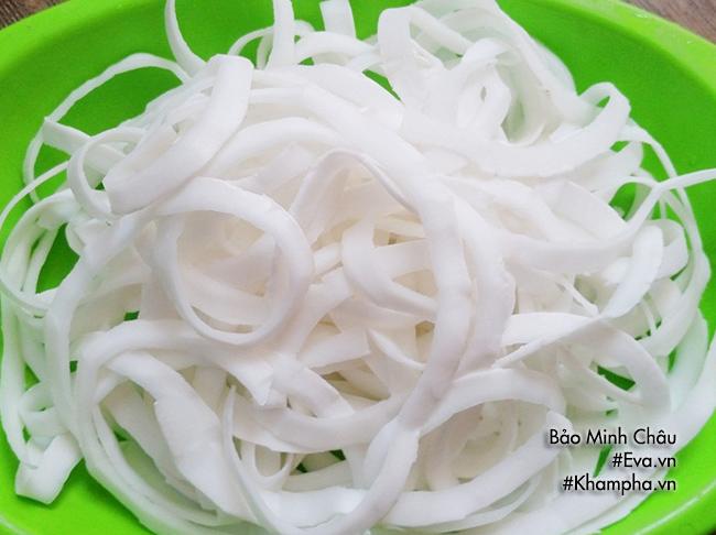 Mứt dừa màu hồng đơn giản mà ngon - 1