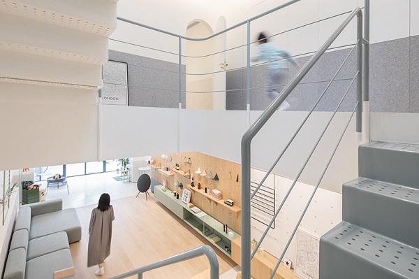 ngo ngang nha 3 tang trang muot dep nhu tranh “noi ban bat” giua day pho co kinh - 12