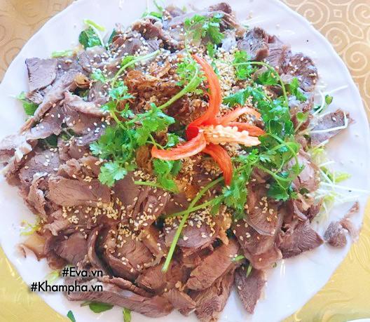 Đám cưới rình rang nhưng tiệc đón dâu của Lâm Khánh Chi lại bình dân bất ngờ - 4