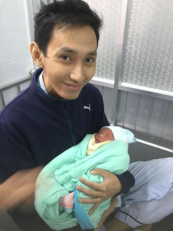 Trải lòng của ông bố ung thư giai đoạn cuối amp;#34;chiến đấuamp;#34; từng ngày để được thấy con chào đời - 4