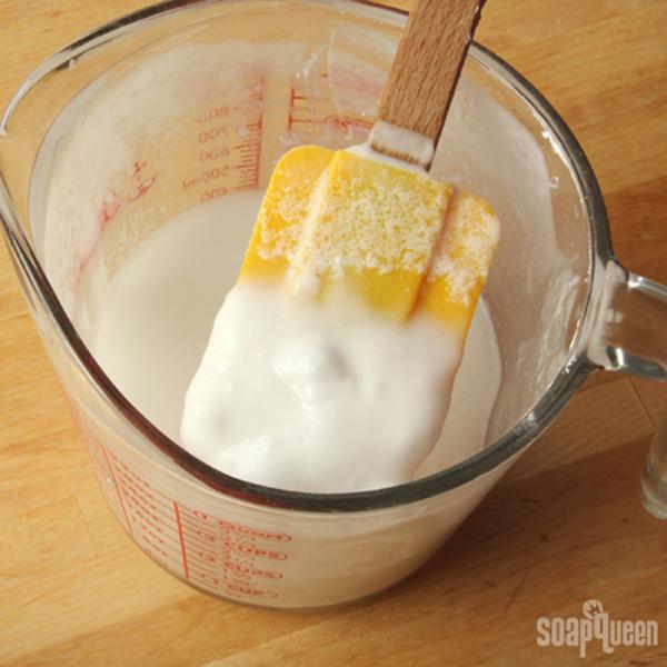 Chiêu hay trị mụn thâm siêu tốc bằng baking soda giúp chị em tỏa sáng mùa Tết! - 4