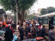 Tin tức - Thanh Hóa: Hàng trăm người dân thương tiễn 3 mẹ con bị sát hại về nơi an nghỉ cuối cùng