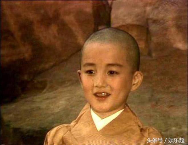 Cuộc sống giàu sang viên mãn của Đường Tăng nhí và Cô Cô amp;#34;Chân Hoàn truyệnamp;#34; - 2