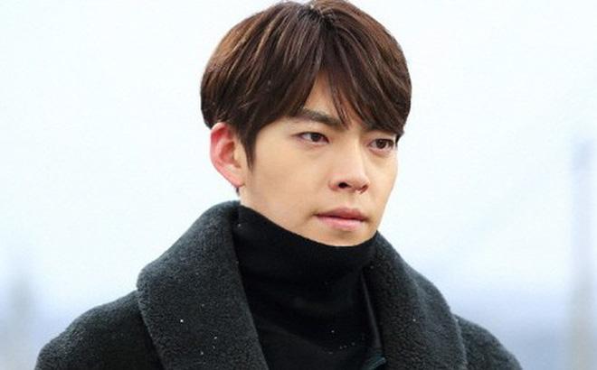 amp;#34;Người thừa kếamp;#34; Kim Woo Bin cảm thấy xấu hổ khi để mình bị ung thư vòm họng - 1