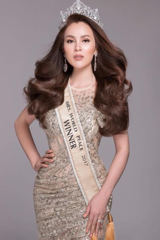 Á hậu Thuý Vân, Hoa hậu Phương Lê dự đoán Mâu Thuỷ trở thành HHHV Việt Nam 2017 - 2