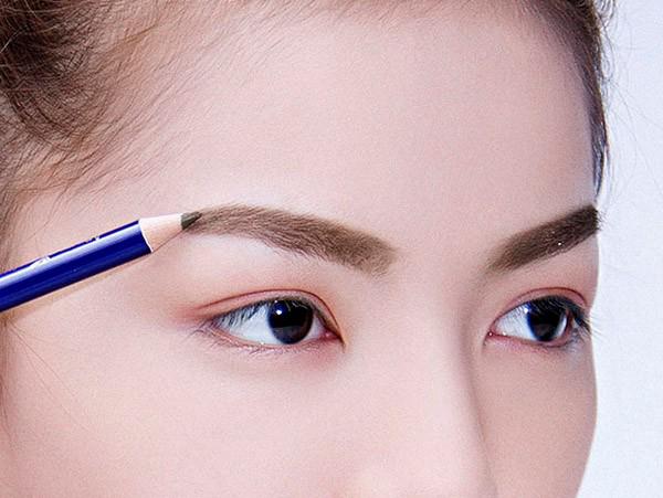 Hành trình tìm kiếm đôi lông mày đích thực của mỹ nhân Lý Nhã Kỳ trong suốt 7 năm trời - 11