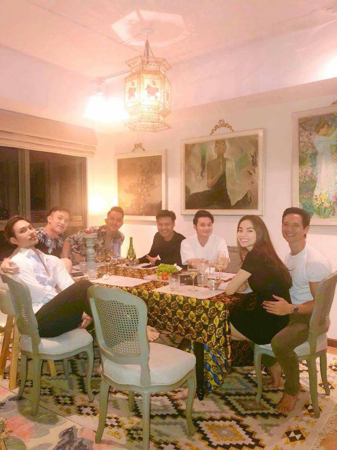 Xem loạt sao Việt làm gì trong ngày cuối cùng của năm 2017 - 2