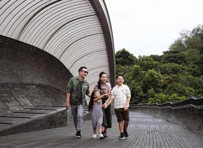 Xem loạt sao Việt làm gì trong ngày cuối cùng của năm 2017 - 9