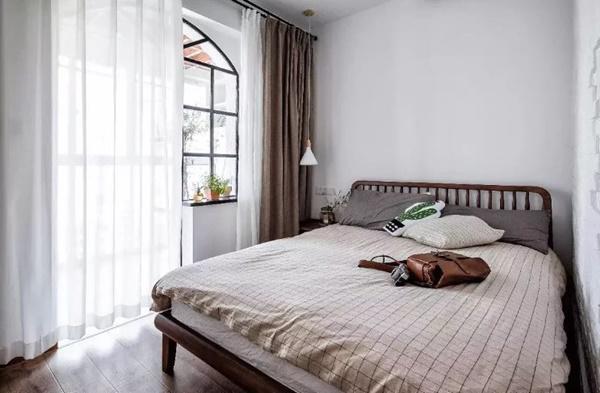 30 tuoi van doc than, 8x “vet” het tien mua lai can nha 38m² va bien no thanh “thien duong” - 12