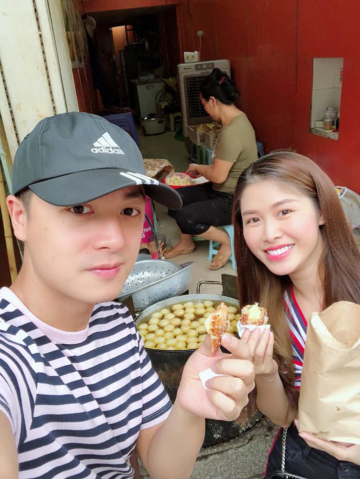 Quán bánh rán mật 20 năm khiến vợ chồng ca sĩ Đăng Khôi phải ghé qua mỗi khi ra HN - 11