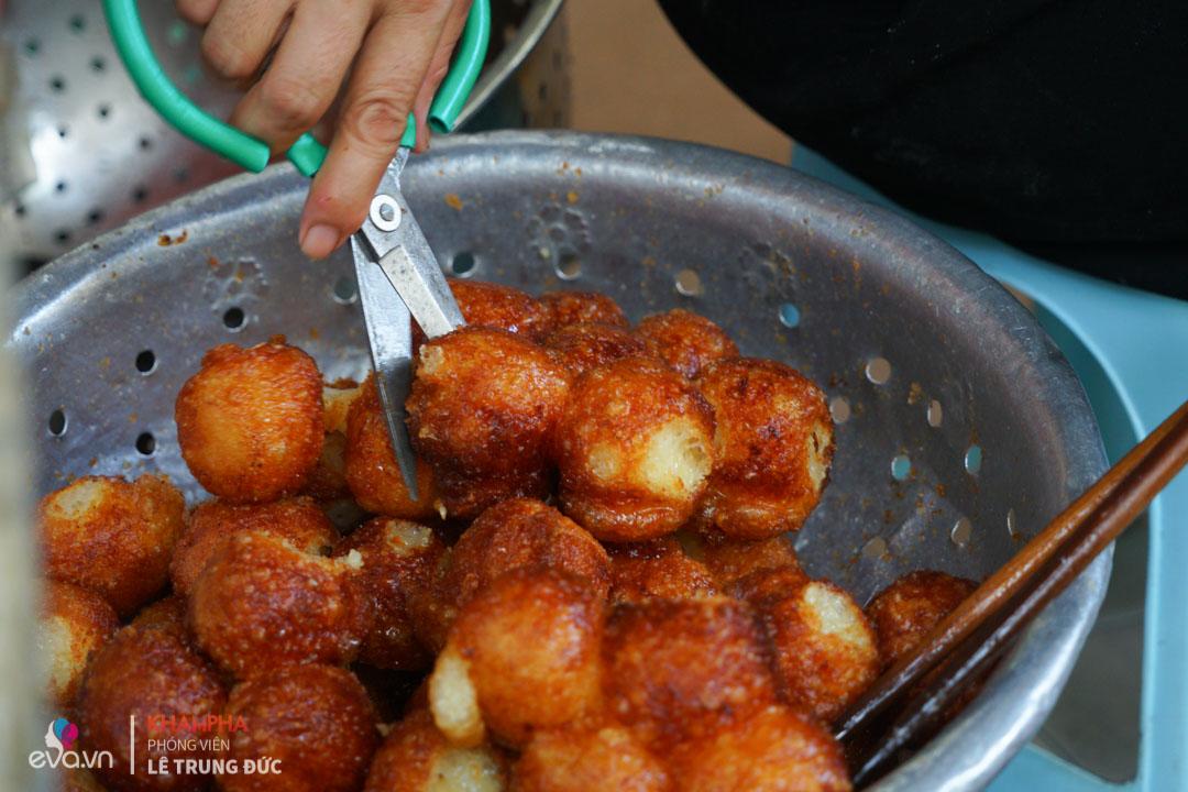 Quán bánh rán mật 20 năm khiến vợ chồng ca sĩ Đăng Khôi phải ghé qua mỗi khi ra HN - 6