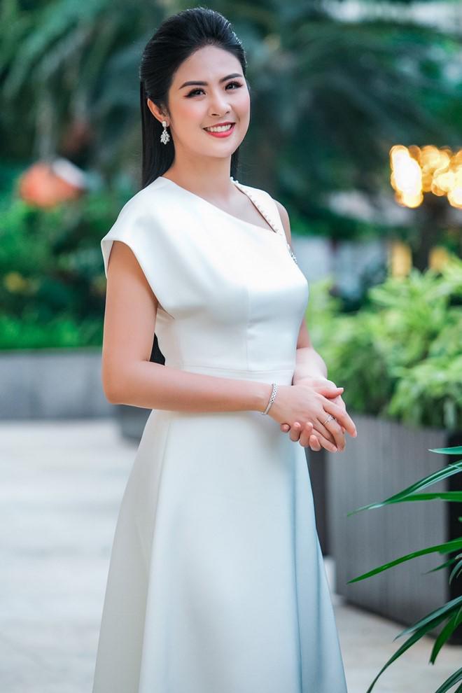 Ngọc Hân, Ngọc Anh, Ngọc Nữ rạng ngời tại sự kiện diễn ra ở Hà Nội - 3