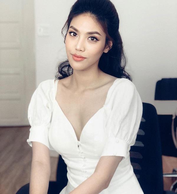Bình thường lúc nào cũng “môi thâm-môi tều”, cưới chồng rồi Lan Khuê lại đổi kiểu - 12