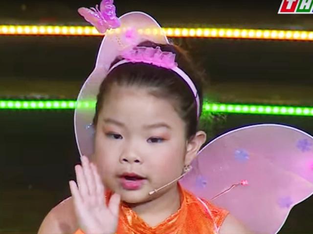 Cả trường quay phì cười khi con gái nuôi 6 tuổi của Hứa Minh Đạt hỏi giám khảo câu này - 3