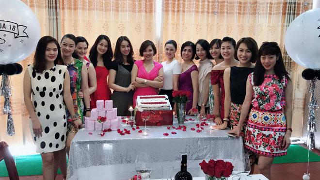 Cuộc sống hiện tại của người mẫu nổi tiếng một thời amp;#34;Thủy Ma Câyamp;#34; - 3