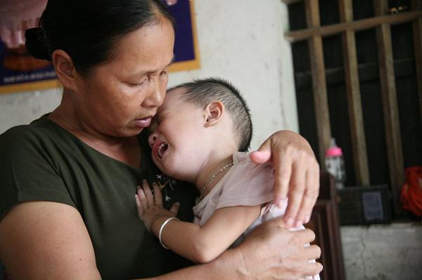Mẹ trẻ bị ung thư giai đoạn cuối bất lực nhìn 2 con mắc bệnh mà không thể chăm sóc - 6