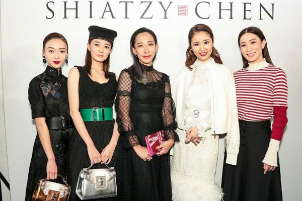 Ngôi sao 24/7: amp;#34;Đệ nhất mỹ nhân Hànamp;#34; chụp hình cùng amp;#34;người tìnhamp;#34; đáng tuổi cháu vẫn đẹp đôi - 5