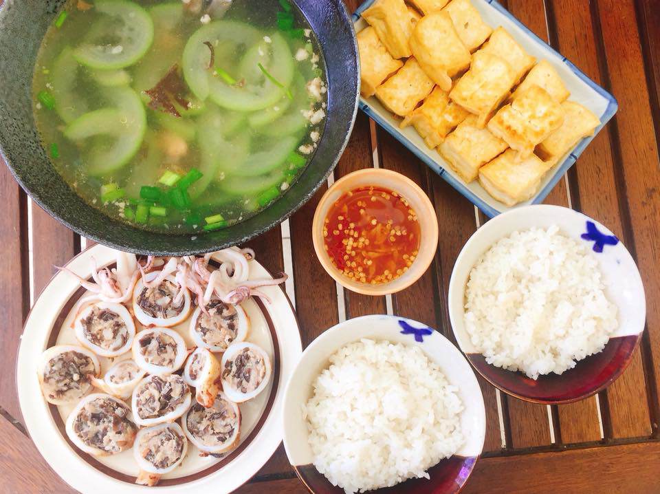 9x khoe những mâm cơm chỉ 60 nghìn 2 bữa khiến chồng cứ “xui” bỏ việc mở quán ăn - 10