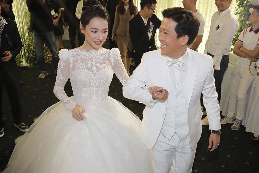 Cư dân mạng chú ý đến một điều trong hình ảnh Trường Giang đi hưởng tuần trăng mật với vợ - 3