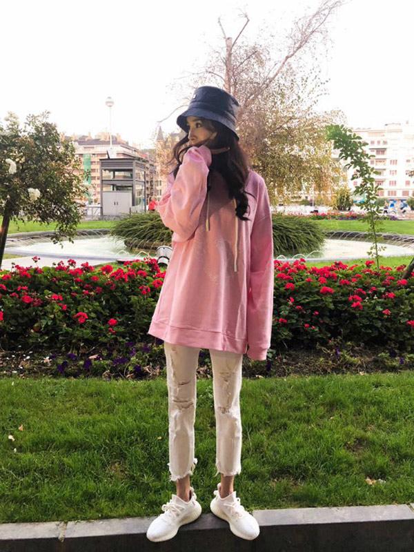 Ngôi sao 24/7: 18 năm hôn nhân không sinh con, amp;#34;Đát Kỷ đẹp nhất màn ảnhamp;#34; vẫn được chồng chiều - 3