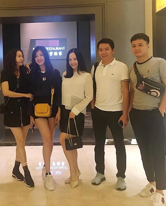 Sao Việt 24h: Lan Phương amp;#34;trốnamp;#34; con đi tụ tập với dàn sao Cả Một Đời Ân Oán đến khuya - 2