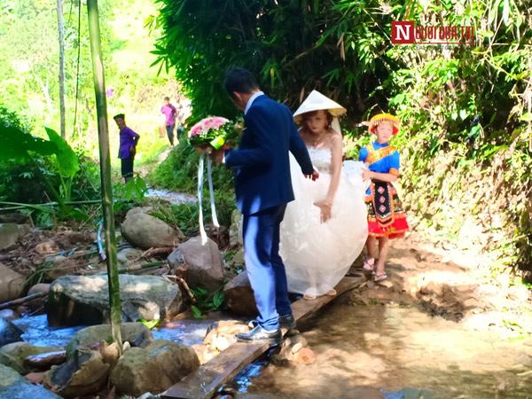 10 ngay sau dam cuoi, tinh cam bo me chong danh cho co dau 62 tuoi ra sao? - 2