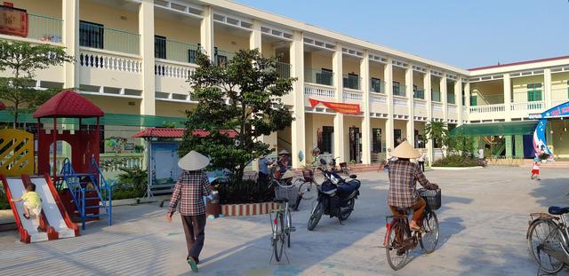 Vụ phụ huynh tố giáo viên đánh vào vùng kín học sinh mầm non: Người trong cuộc lên tiếng - 2