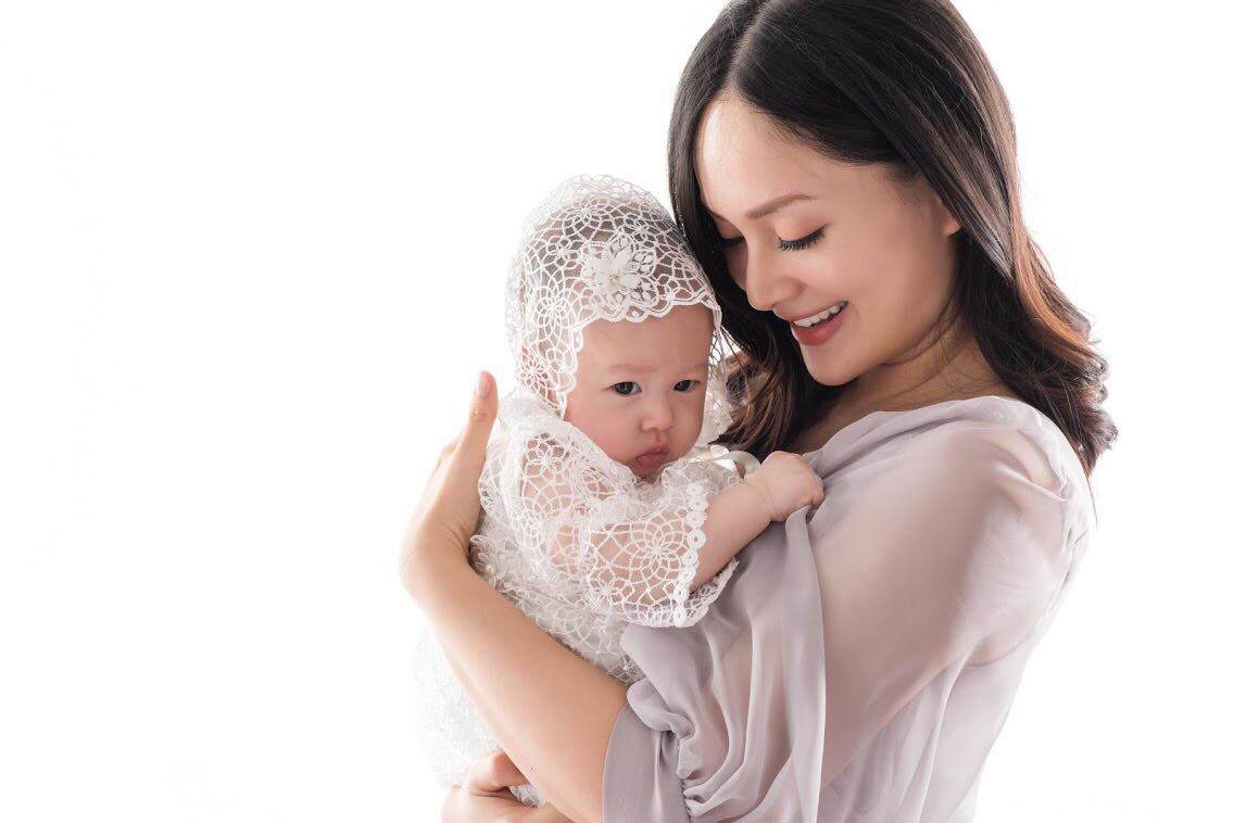 Con gái 4 tháng tuổi, Lan Phương cho tập nhảy nhẹ nhàng khiến ai cũng khen - 6