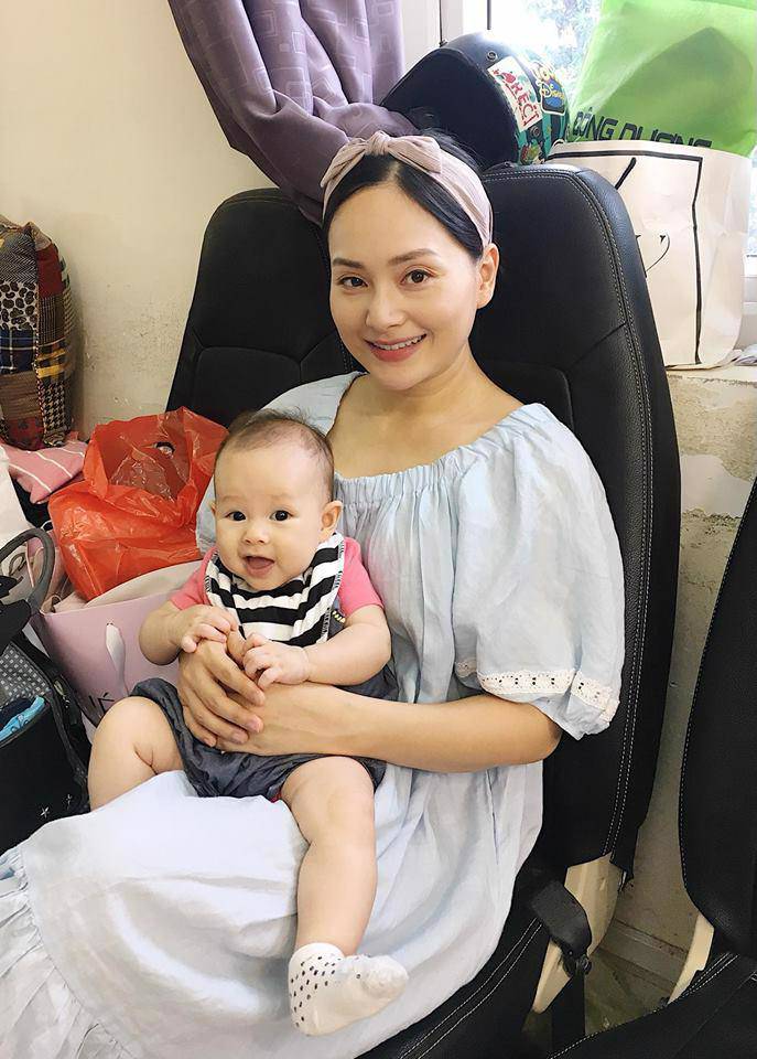 Con gái 4 tháng tuổi, Lan Phương cho tập nhảy nhẹ nhàng khiến ai cũng khen - 5