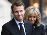 Eva Yêu - Chuyện tình đẹp nhất nước Pháp của cậu bé tuổi vị thành niên yêu cô giáo U40