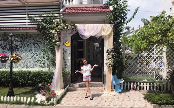 Cuộc sống của Vy Oanh và chồng đại gia trong biệt thự triệu đô ở Sài Gòn - 4