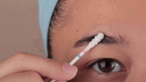 Cần gì tốn tiền triệu, bạn sẽ  có hàng lông mày dày dặn với công thức chưa đến 5 ngàn - 7