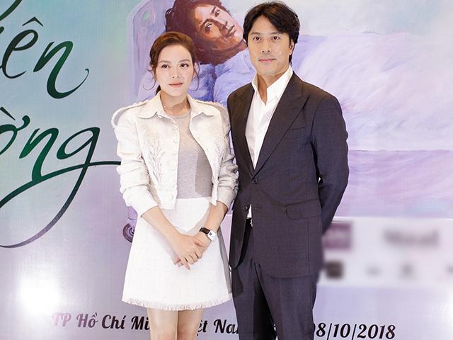 Lý Nhã Kỳ e thẹn bên tài tử Giày Thủy Tinh tại sự kiện