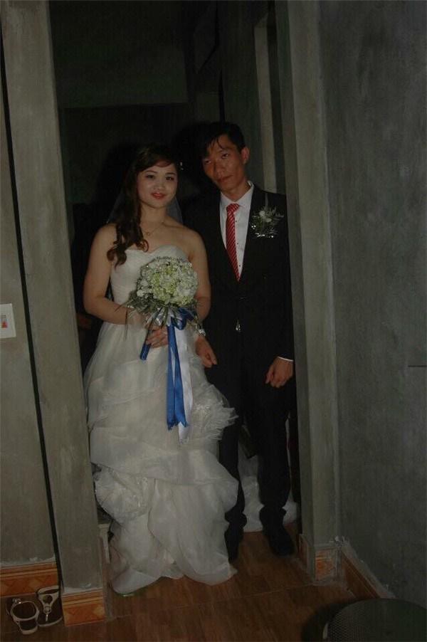 Cười rách miệng với những bộ ảnh cưới được chụp bởi “người yêu cũ” khiến dân mạng đảo điên - 4